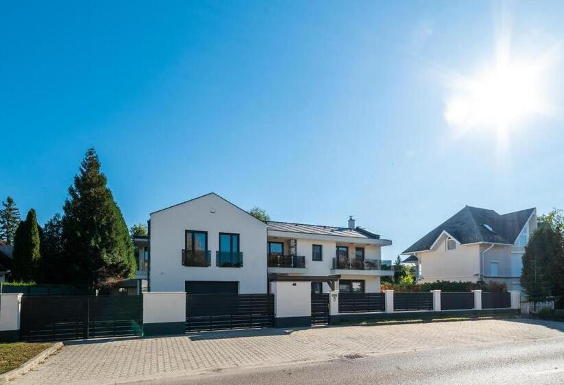 펜션 Golden Beach Apartments Siófok