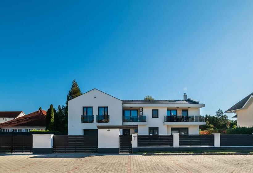 펜션 Golden Beach Apartments Siófok