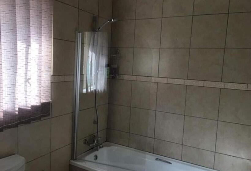 Pensió Private And Cozy