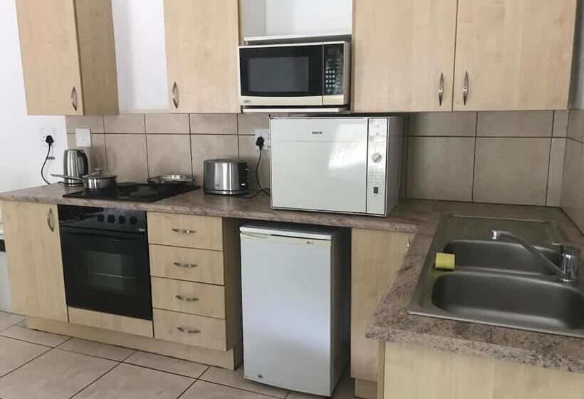 Pensió Private And Cozy