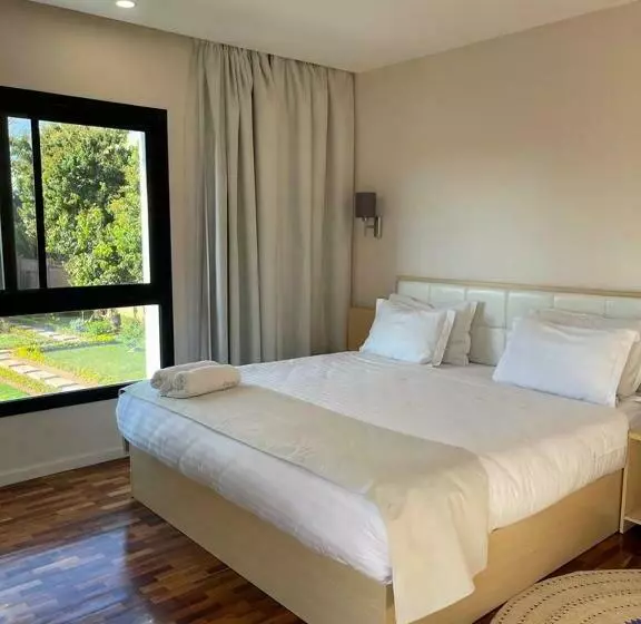 تختخواب و صبحانه Flora Hotel Ivato International Airport