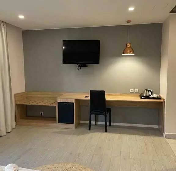 تختخواب و صبحانه Flora Hotel Ivato International Airport