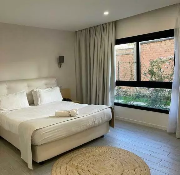 تختخواب و صبحانه Flora Hotel Ivato International Airport