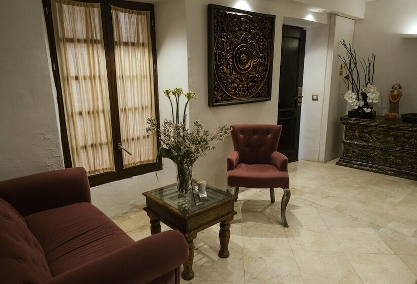 Bed and Breakfast Hc6 Boutique Marbella   Adults Only