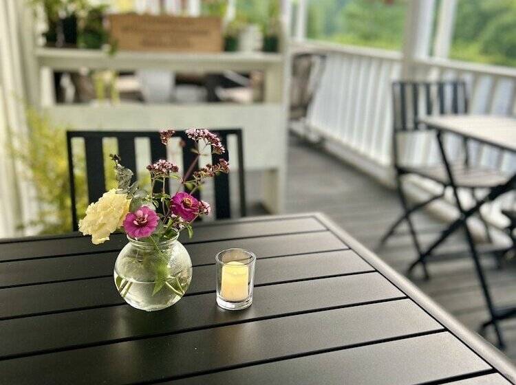 ベッドアンドブレックファースト Morning Glory Inn