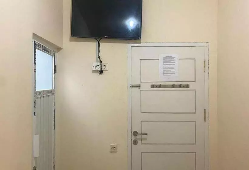 Hotelli Ck Homestay Syariah Near Lippo Plaza Jambi Mitra Reddoorz