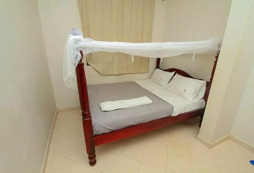 Richy Hotels And Safaris