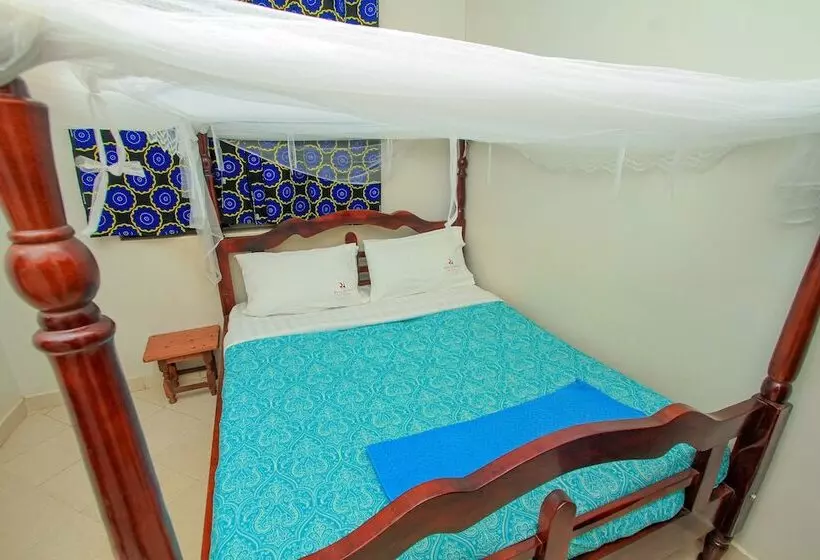 Richy Hotels And Safaris