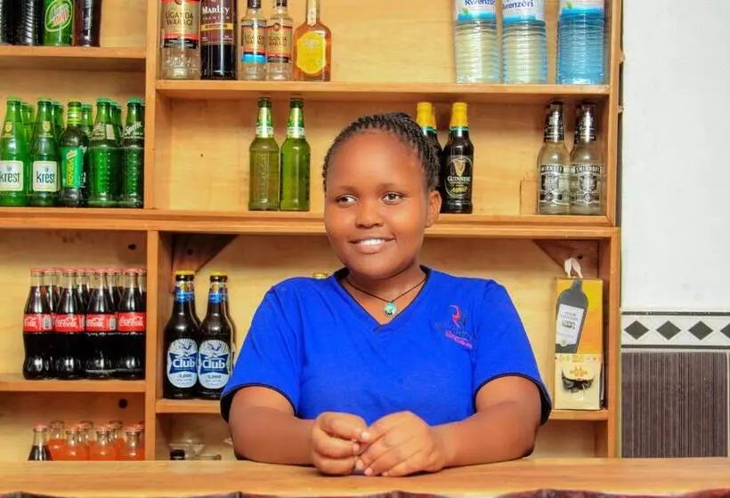 Richy Hotels And Safaris