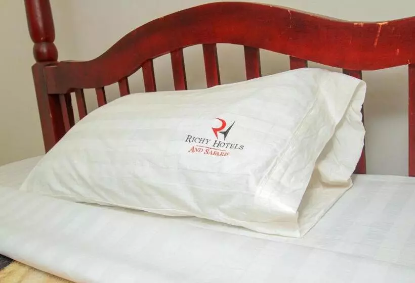 Richy Hotels And Safaris