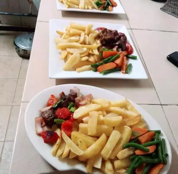 Richy Hotels And Safaris