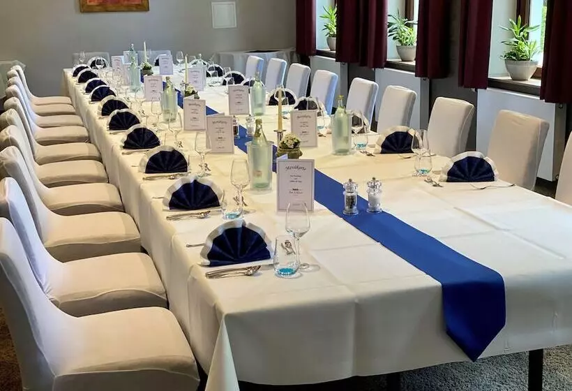 Hotelli Am Schloss Aurich  Schlossresidenz