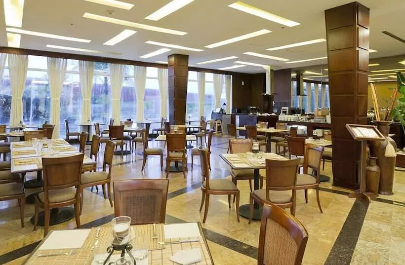 هتل Eurobuilding Express Barinas