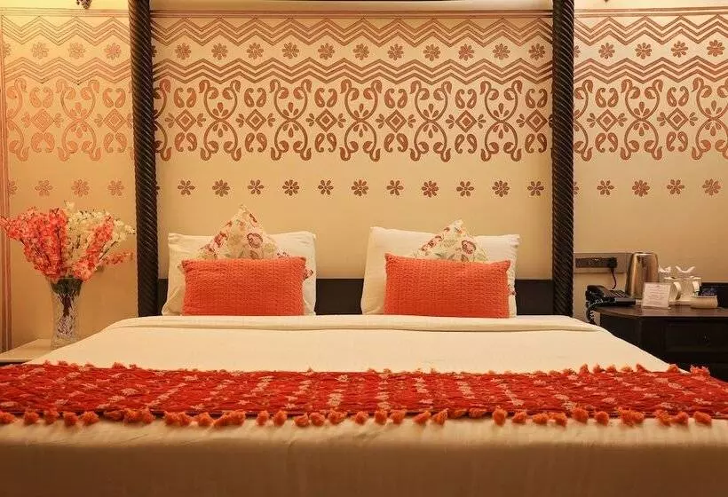 هتل Laxmi Palace Heritage Boutique