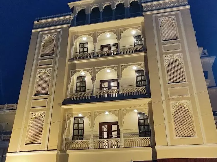 هتل Laxmi Palace Heritage Boutique