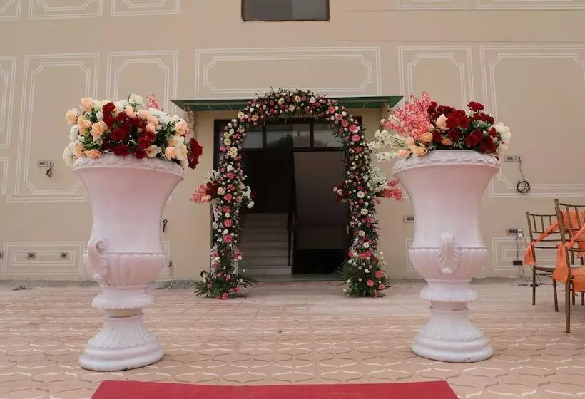 هتل Laxmi Palace Heritage Boutique