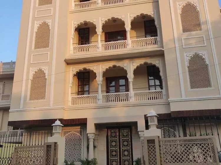 هتل Laxmi Palace Heritage Boutique