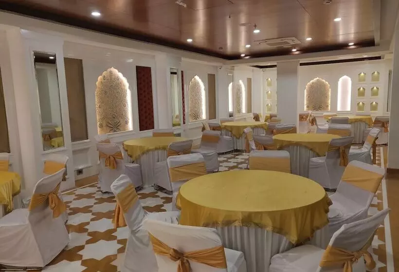 هتل Laxmi Palace Heritage Boutique