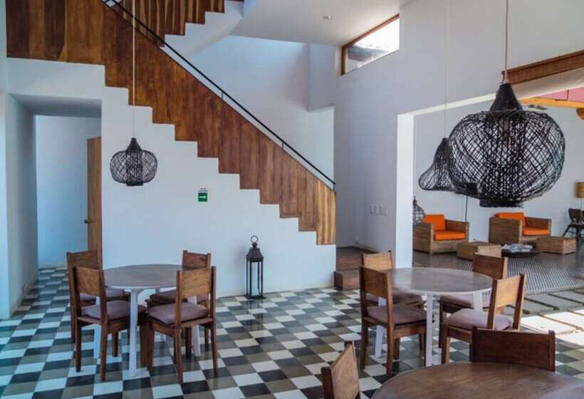 Los Patios Hotel Granada