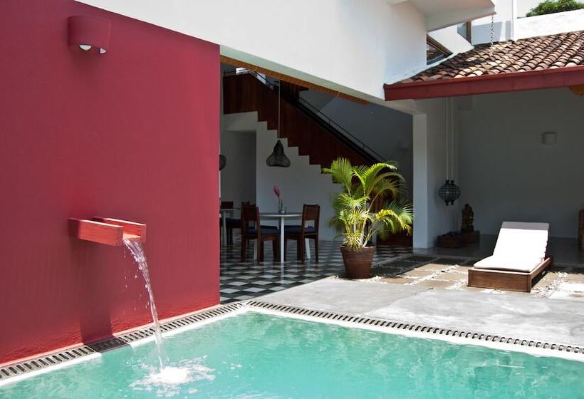 Los Patios Hotel Granada