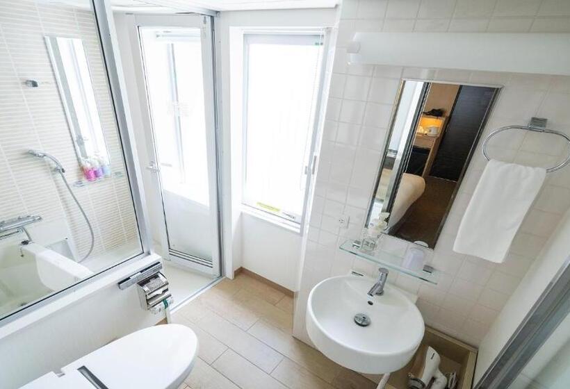 هتل Nishitetsu Resort Inn Naha