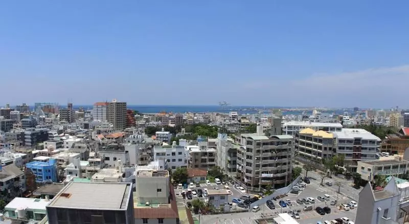 Отель Nishitetsu Resort Inn Naha