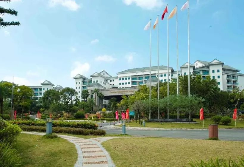 Mels Weldon Evergreen Lake Hotel Heyuan