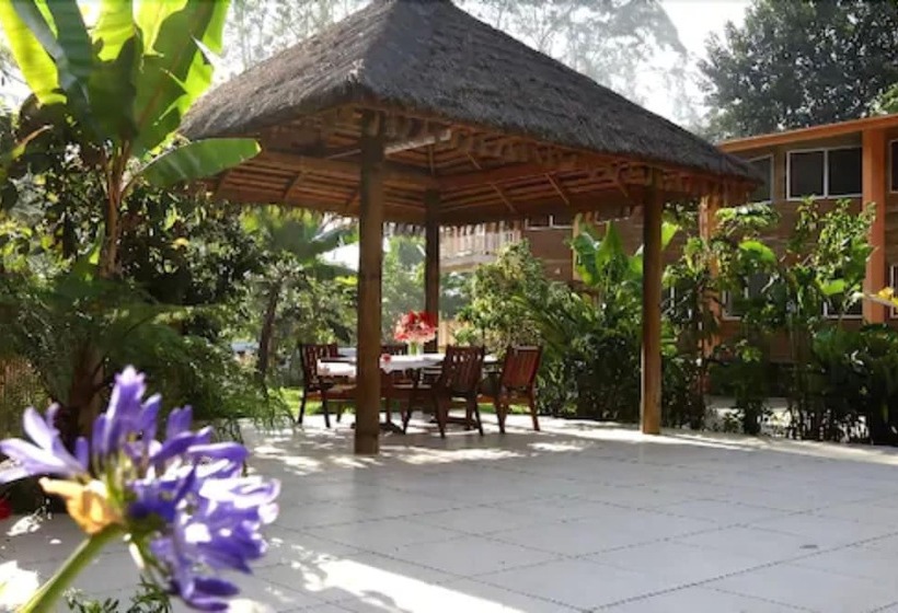 בית מלון כפרי Pacific Gardens