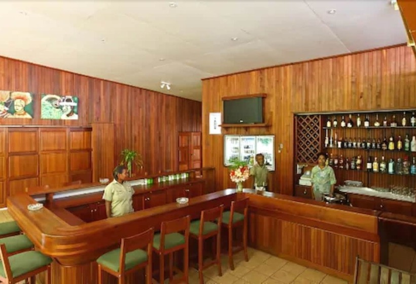 בית מלון כפרי Pacific Gardens