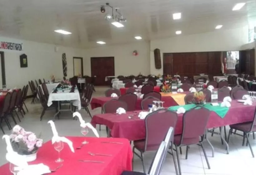 ホテル Pacific Gardens