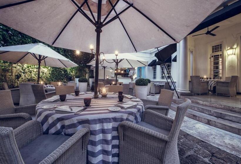 ホテル Paradise Road  Tintagel Colombo