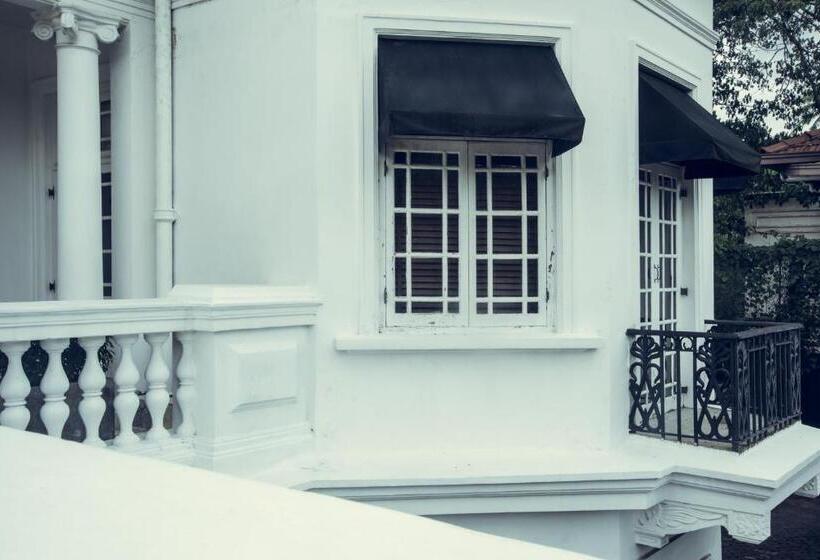 ホテル Paradise Road  Tintagel Colombo