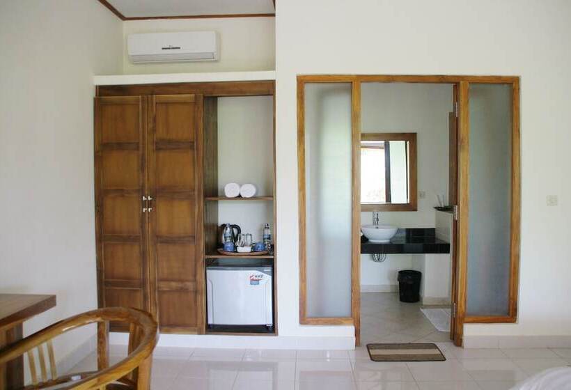 Hotel Puri Sari Beach