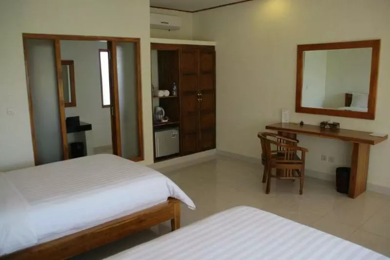 Hotel Puri Sari Beach