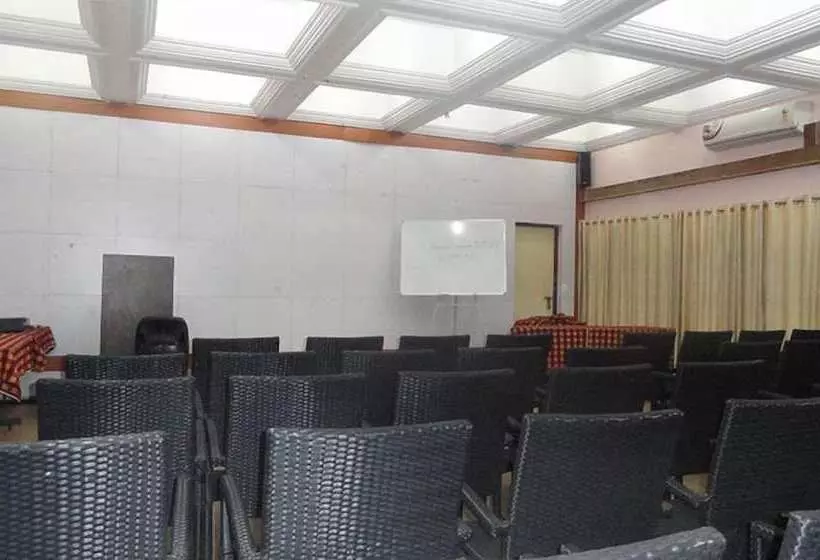 Hotelli Riviera Executive