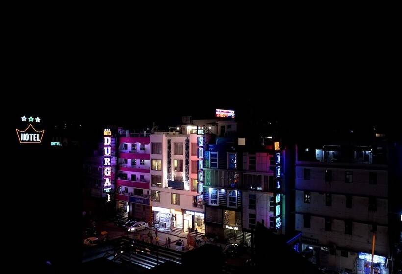 בית מלון כפרי The Singh Empire, New Delhi