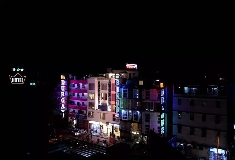 בית מלון כפרי The Singh Empire, New Delhi