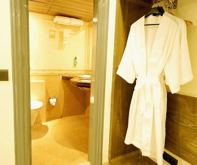 בית מלון כפרי The Singh Empire, New Delhi