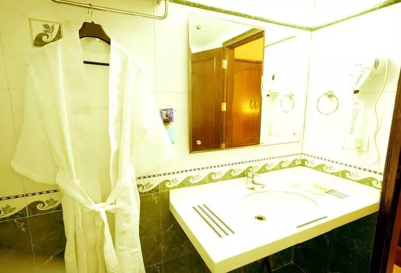 בית מלון כפרי The Singh Empire, New Delhi