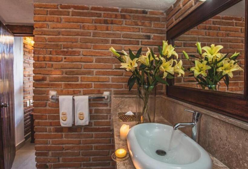 فندق Vallarta Shores Beach