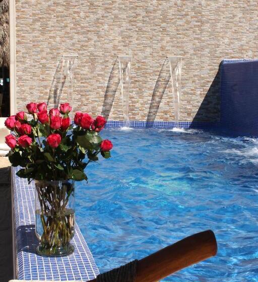 فندق Vallarta Shores Beach