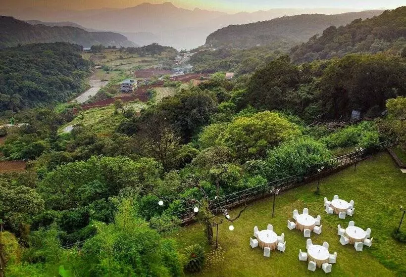 هتل Valley View Beacon Resort