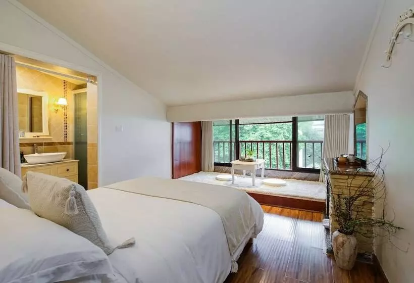 Hotel Yangshuo Riverview