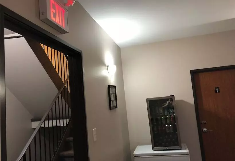 Мотель Budget Lodge