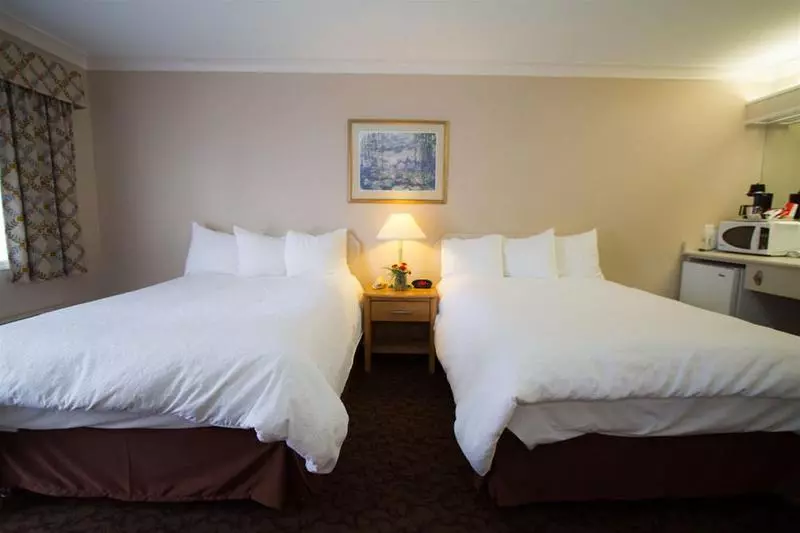 모텔 Glenwood Inn & Suites