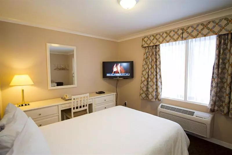 모텔 Glenwood Inn & Suites