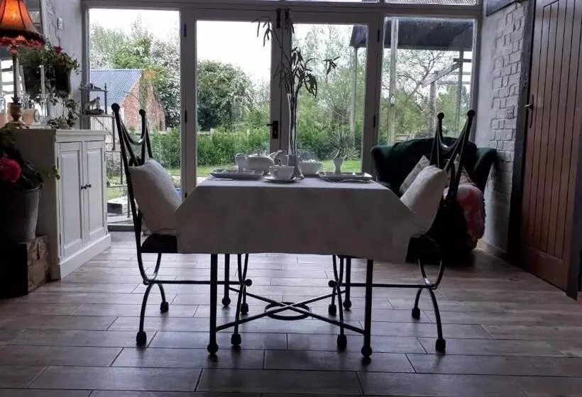 Aamiaismajoitus (B&B) The Byre North End Farm