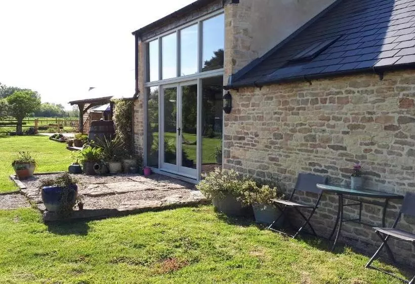 Aamiaismajoitus (B&B) The Byre North End Farm