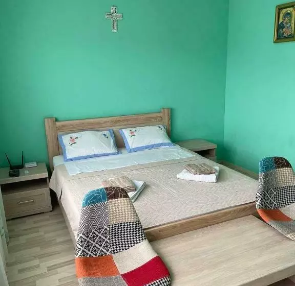تختخواب و صبحانه Guesthouse Petrović