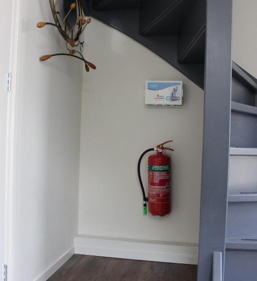 بنسيون Logement De Garage